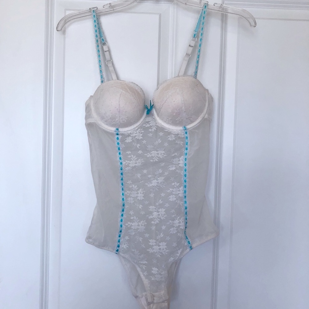 Pucker Up White Lace Bodysuit
